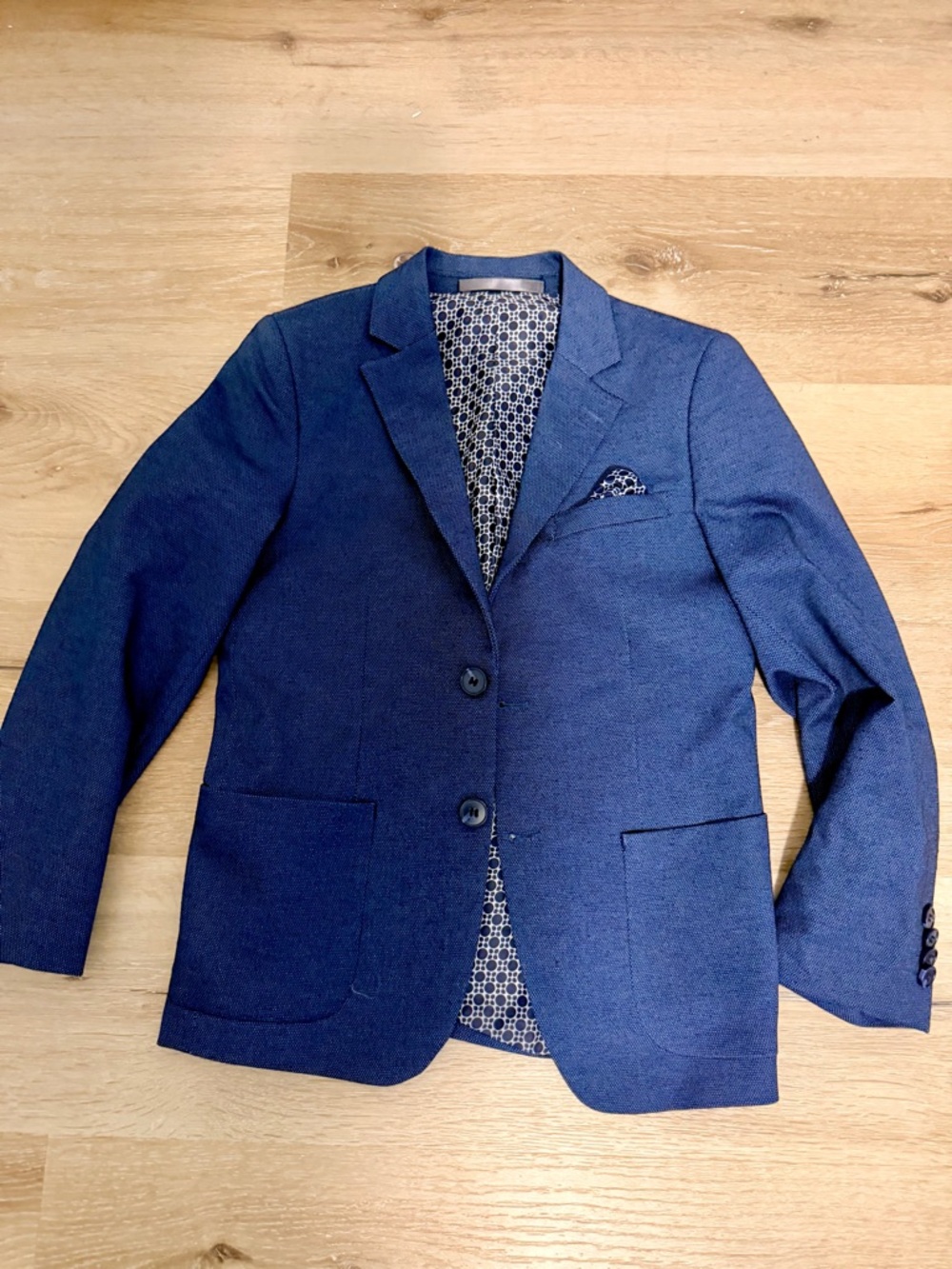 Isaac Mizrahi Boys Navy Blue Suit with Patterned Lining